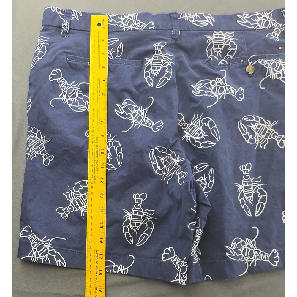 Tommy Hilfiger Men's 36 Navy Blue Lobster Print Preppy Shorts